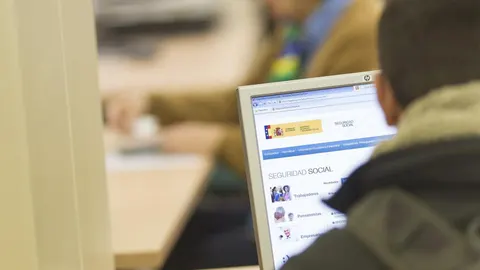 El NUSS identifica al ciudadano en sus relaciones con la Seguridad Social / Foto: EP