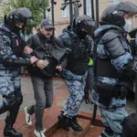  Más de 700 detenidos en las protestas contra la movilización de Putin