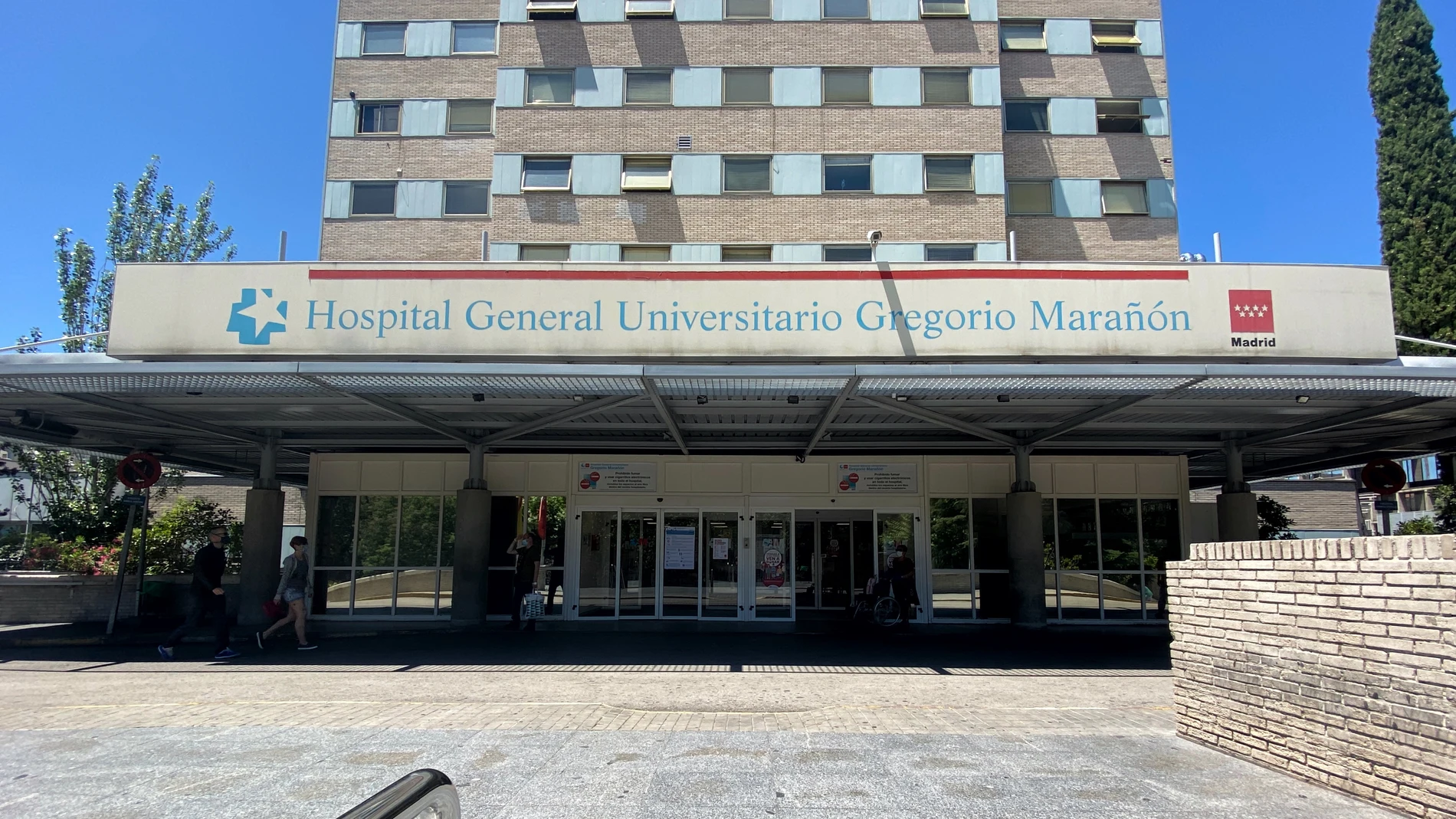 El Gregorio Marañón investiga un contagio de Covid entre profesionales en un picoteo para despedir a un residente