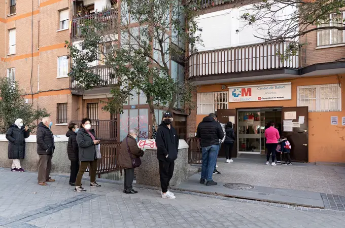 Madrid agiliza las bajas y altas por covid tras exigir cobertura legal a la Seguridad Social