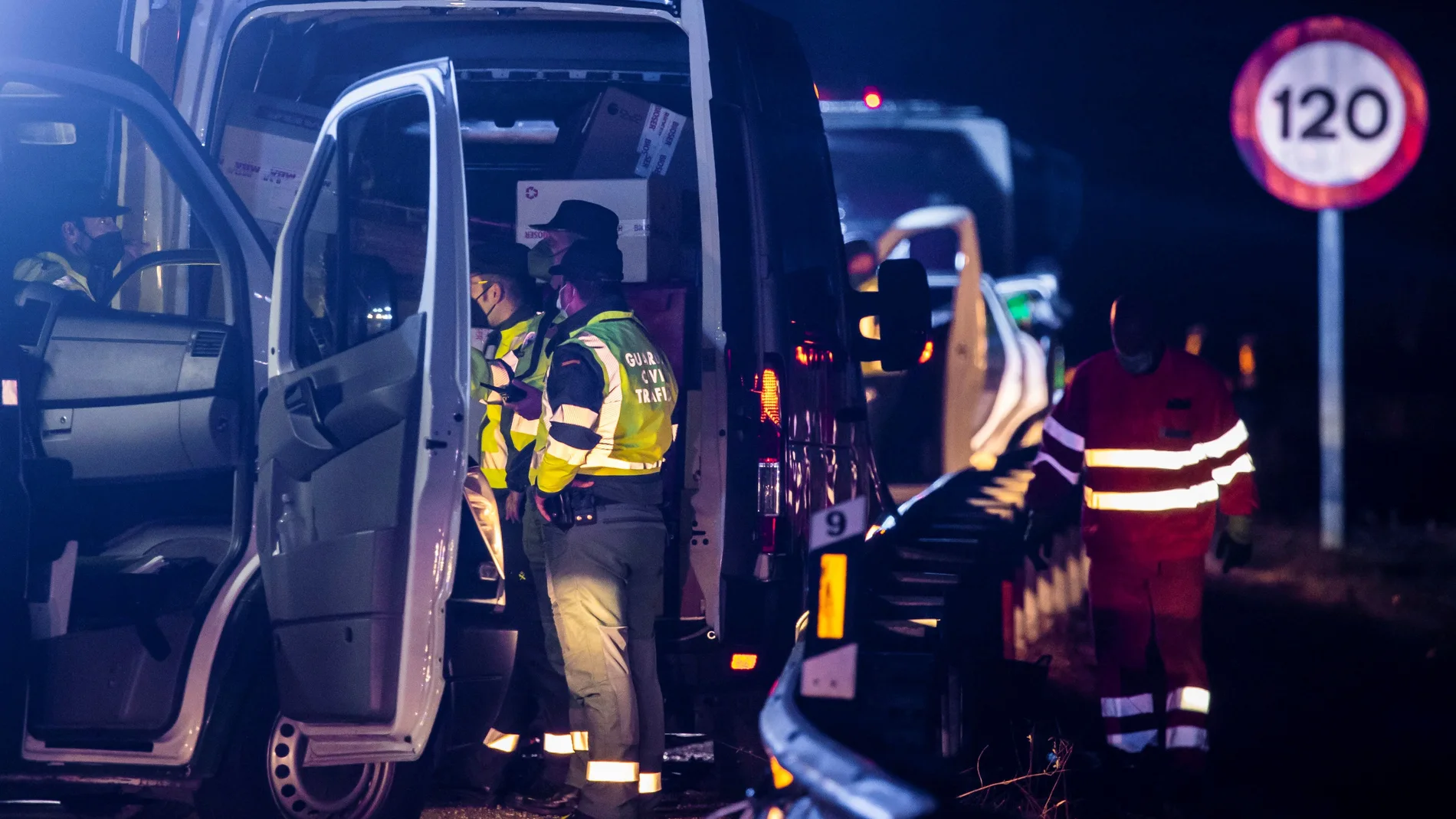 Muere un motorista en un accidente en la A-6, en Madrid