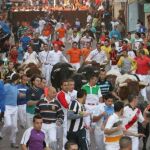 Varios mozos corren delante de los toros en el municipio de San Sebastián de los Reyes, en una imagen de 2019