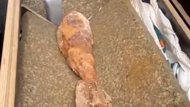 Acordonado un taller en Usera al encontrar un proyectil mientras hacían obras