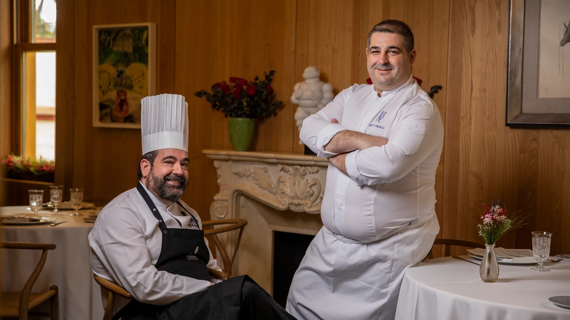 Los chefs Erlantz Gorostiza y Sergio Manzano en A Barra