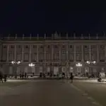 Palacio Real de Madrid a oscuras