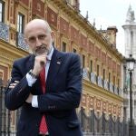 El profesor de universidad y candidato en las primarias del PSOE andaluz, Luis Ángel Hierro