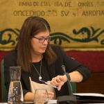 Imágenes de un pleno en el Ayuntamiento de Móstoles para reprobar a su alcaldesa, Noelia Posse