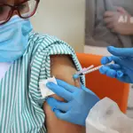 Campaña de vacunación contra el Covid en una residencia de Alcalá de Henares