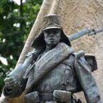 Monumento al Cabo Noval en Madrid, obra de Benlliure