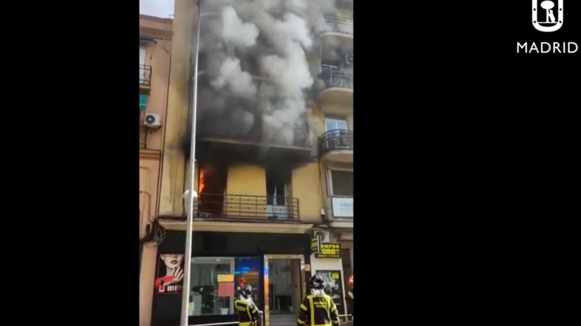 Incendio en una vivienda de la avenida de la Albufera