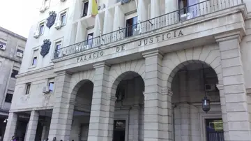 Imagen de una de las fachadas del edificio de la Audiencia de SevillaEUROPA PRESS14/10/2020
