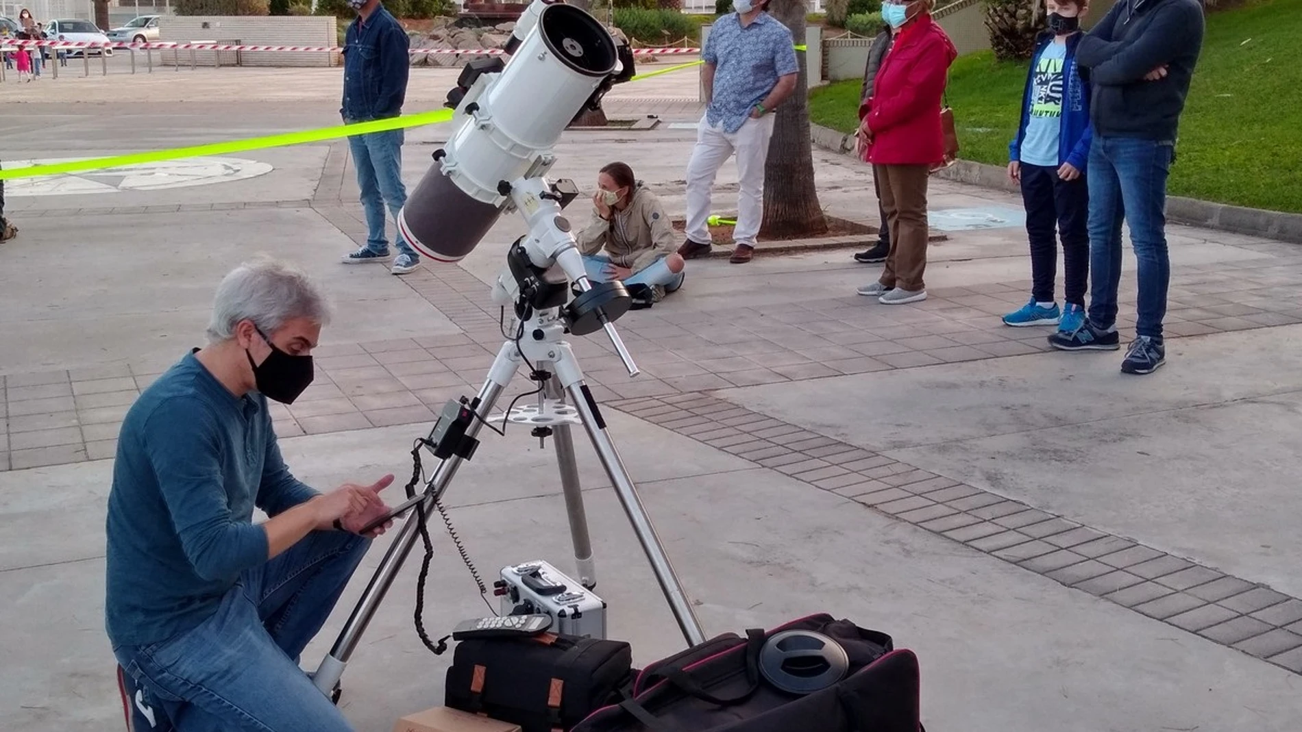 Los cielos permitirán ver, con precaución, el eclipse de hoy