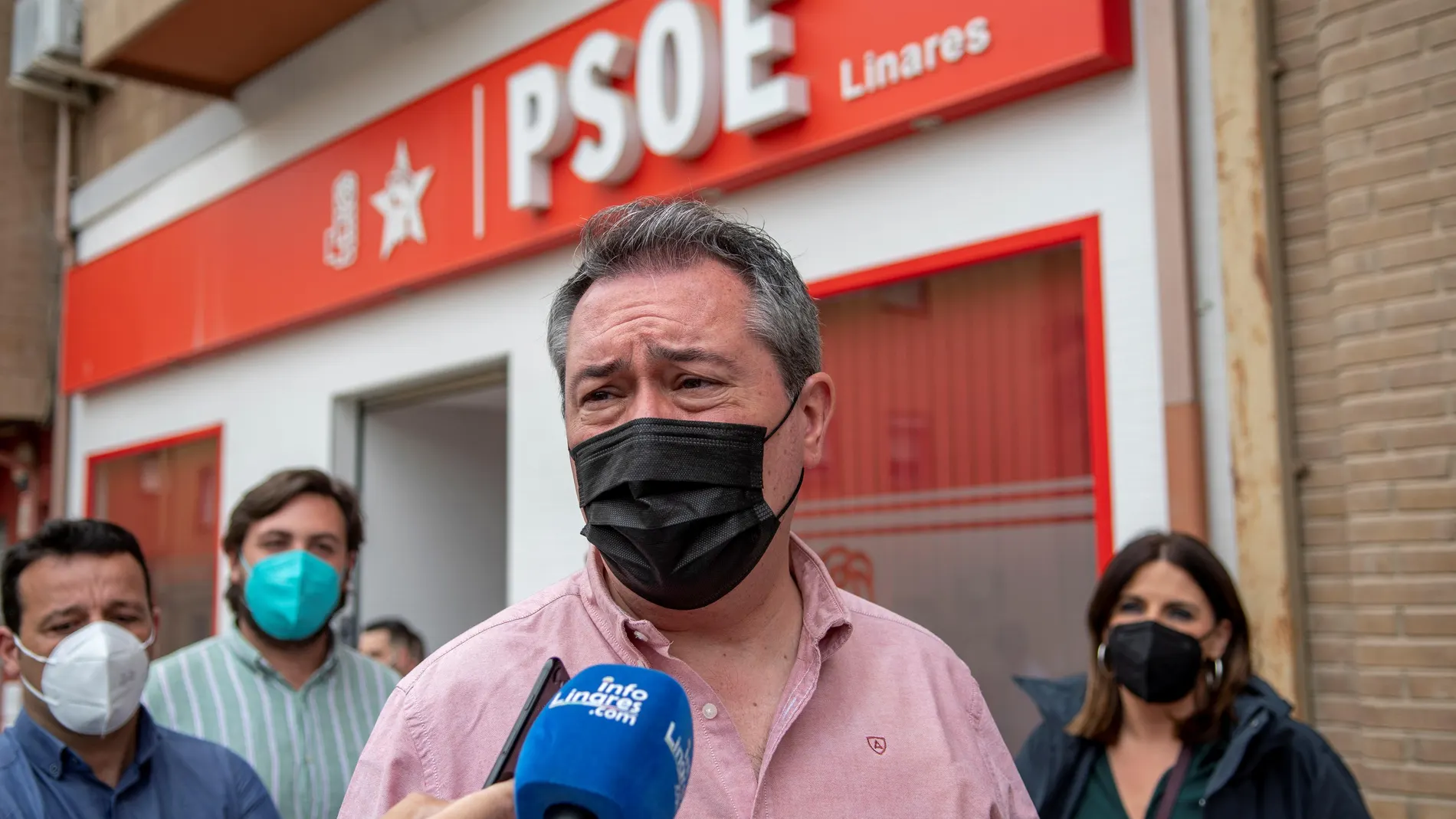 El alcalde de Sevilla y candidato en las primarias del PSOE Andalucía, Juan Espadas, hoy en Linares