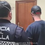 El detenido por el atropello antes de entrar en el despacho de la jueza