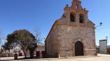 Iglesia en Torre del Burgo