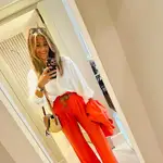 Nuria Roca con un look en naranja muy favorecedor
