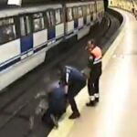Captura de la imagen del intento de suicidio en el Metro de Madrid