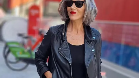 Carmen Gimeno con falda estampada de Zara.