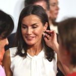 La Reina Letizia tras el acto de clausura de la XIV Convocatoria de Proyectos Sociales “Euros de tu Nómina”