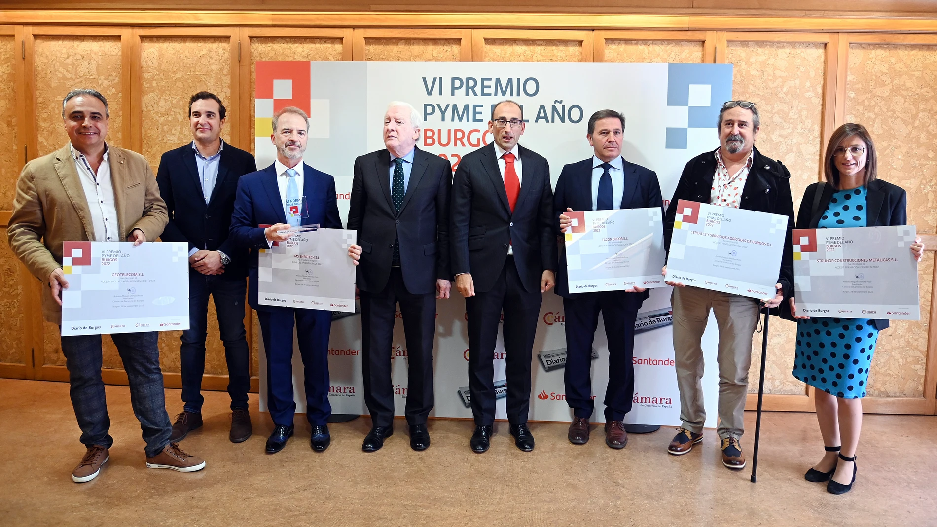 La Cámara de Comercio de Burgos y el Banco Santander, en colaboración la Cámara de España y Diario de Burgos entregan el Premio Pyme del Año de Burgos 2022, que reconoce la labor de las pequeñas y medianas empresas de la provincia como creadoras de empleo y riqueza