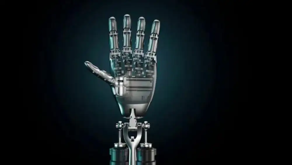Las manos de Optimus están equipàdas con 12 articulaciones.