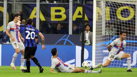 Una de las imágenes del Inter-Barça en el momento del gol