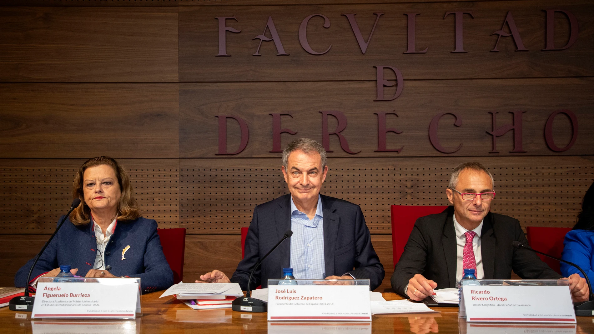 El expresidente del Gobierno José Luis Rodríguez Zapatero asiste en la Universidad de Salamanca a la inauguración de un Máster Universitario