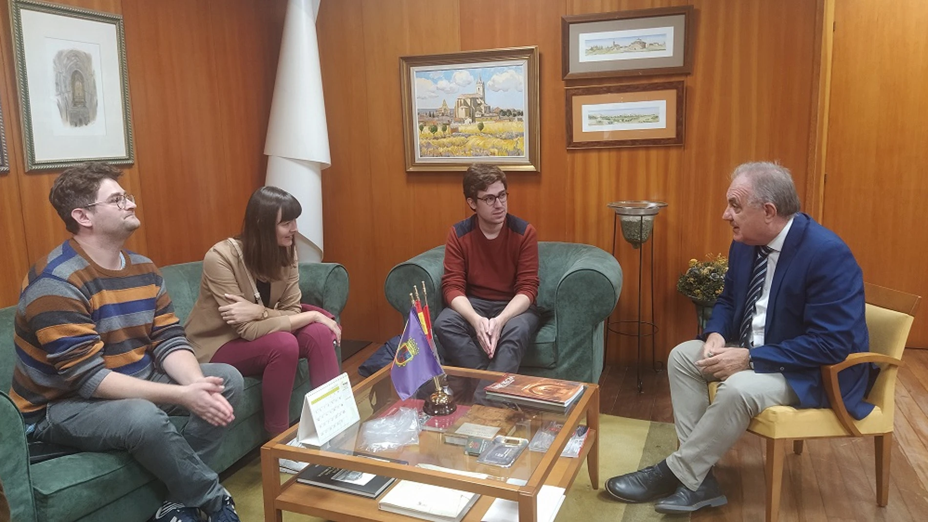 Investigadores de Bruselas y Luxemburgo se interesan por el Transporte a la Demanda de Castilla y León