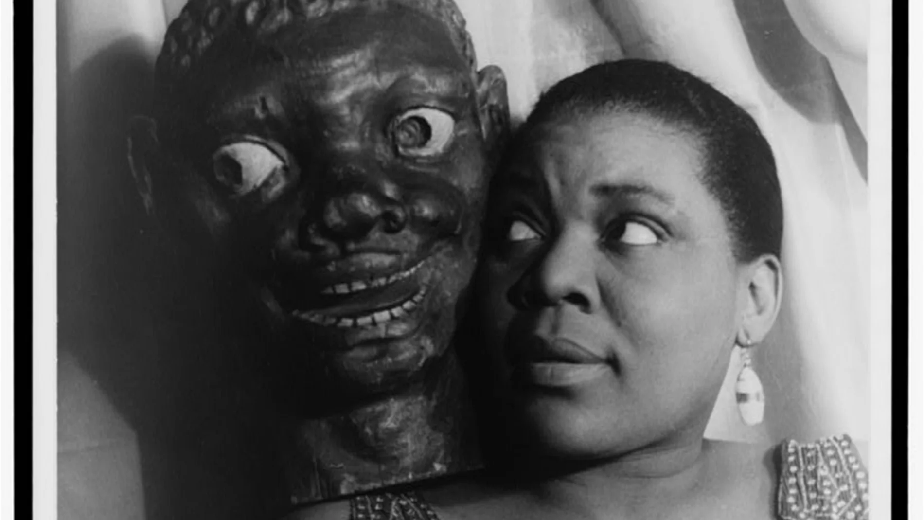 Bessie Smith fue una de las primeras artistas de blues en grabar un disco y en actuar, con gran éxito, para blancos