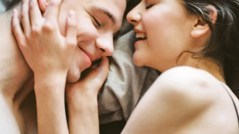 Una pareja feliz durante su relación