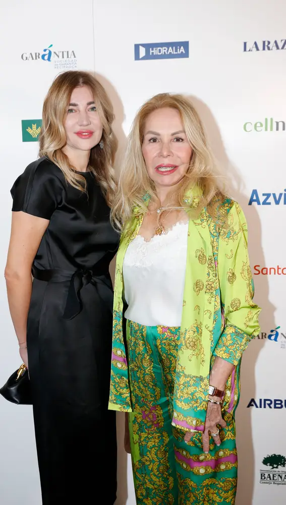 Elena Ksanti y Lilia López