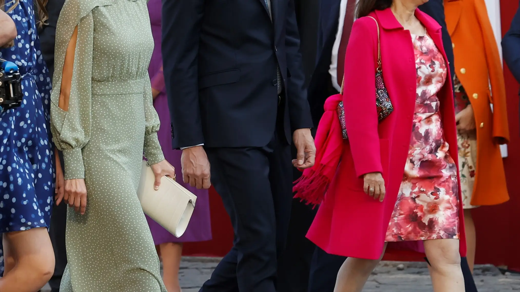 La Reina Letizia vuelve a brillar en el Día de la Fiesta Nacional.