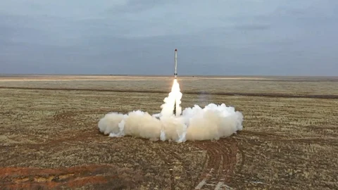 Imagen del lanzamiento de un misil ruso Iskander-K