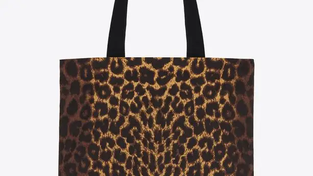 Tote bag con estampado de leopardo, de Saint Laurent