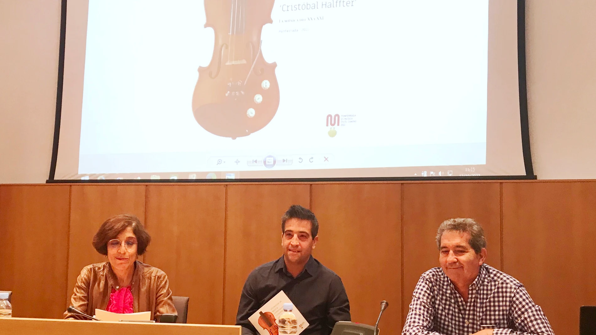 Presentación de la séptima edición del Festival de Música Contemporánea Cristóbal Halffter, con la participación del asesor artístico, Daniel Bombín, el director del Teatro Bergidum, Miguel Ángel Varela y la concejala de Cultura de Ponferrada, Concepción de Vega