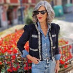 Carmen Gimeno con chaqueta de tweed.
