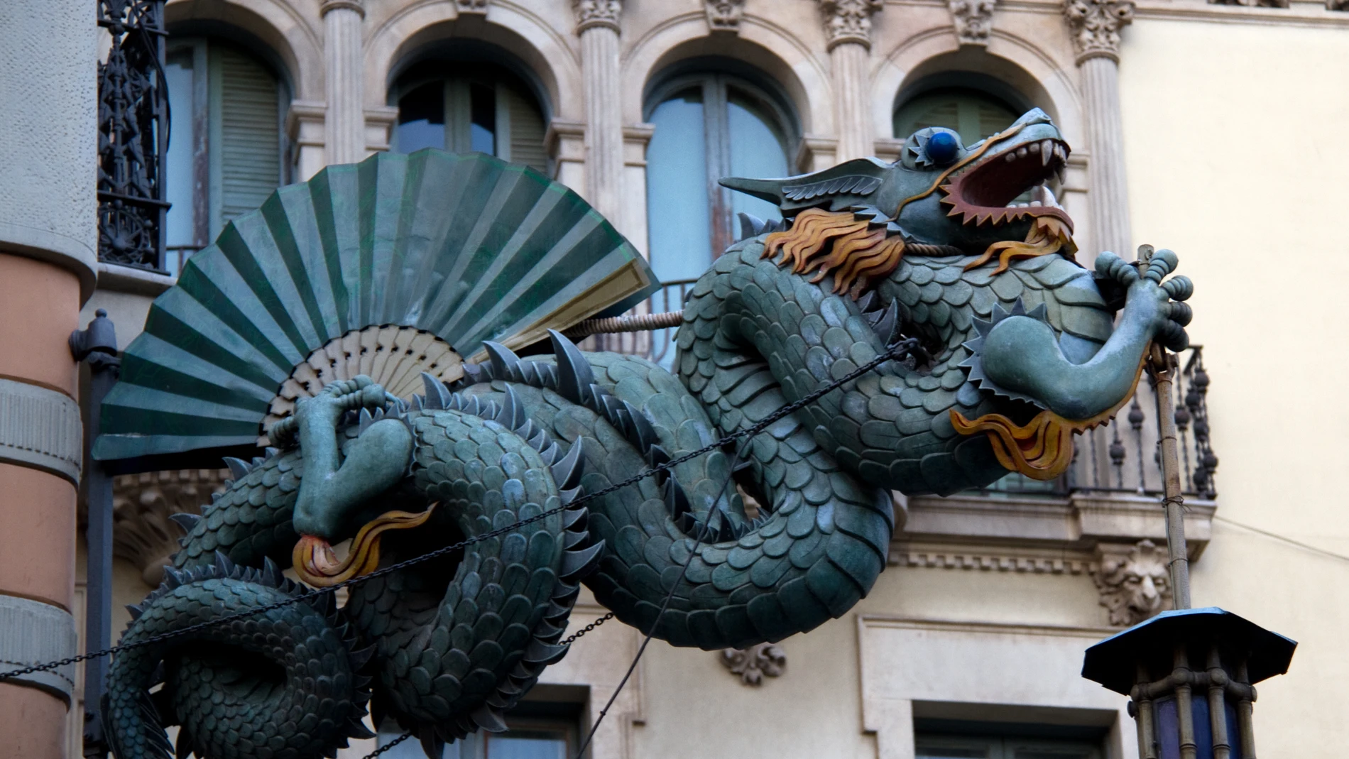 El dragón de las Ramblas de Barcelona