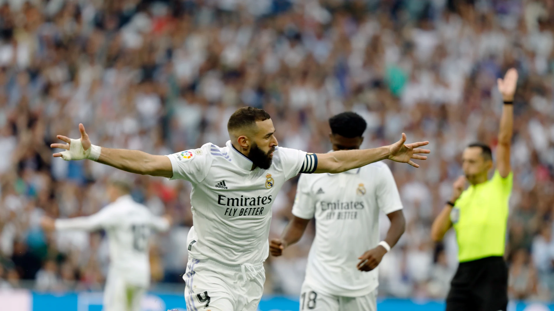 Karim Benzema celebra el primer gol del Real Madrid
