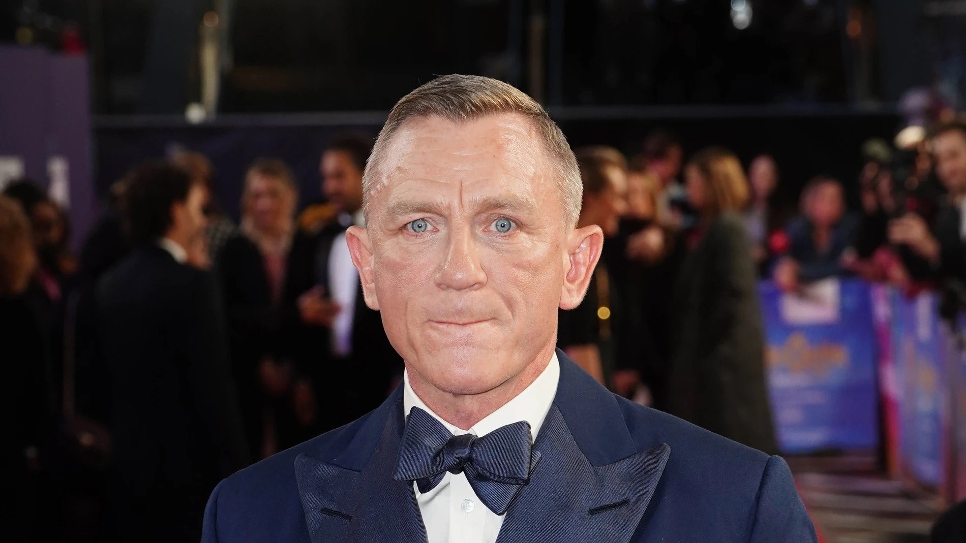 Daniel Craig