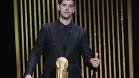 Thibaut Courtois recibió el premio a mejor portero