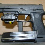 Pistola Sig Sauer P320 como la que usará la Policía Nacional
