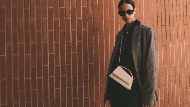 Los mini bolsos de Mango quedan bien con cualquier look