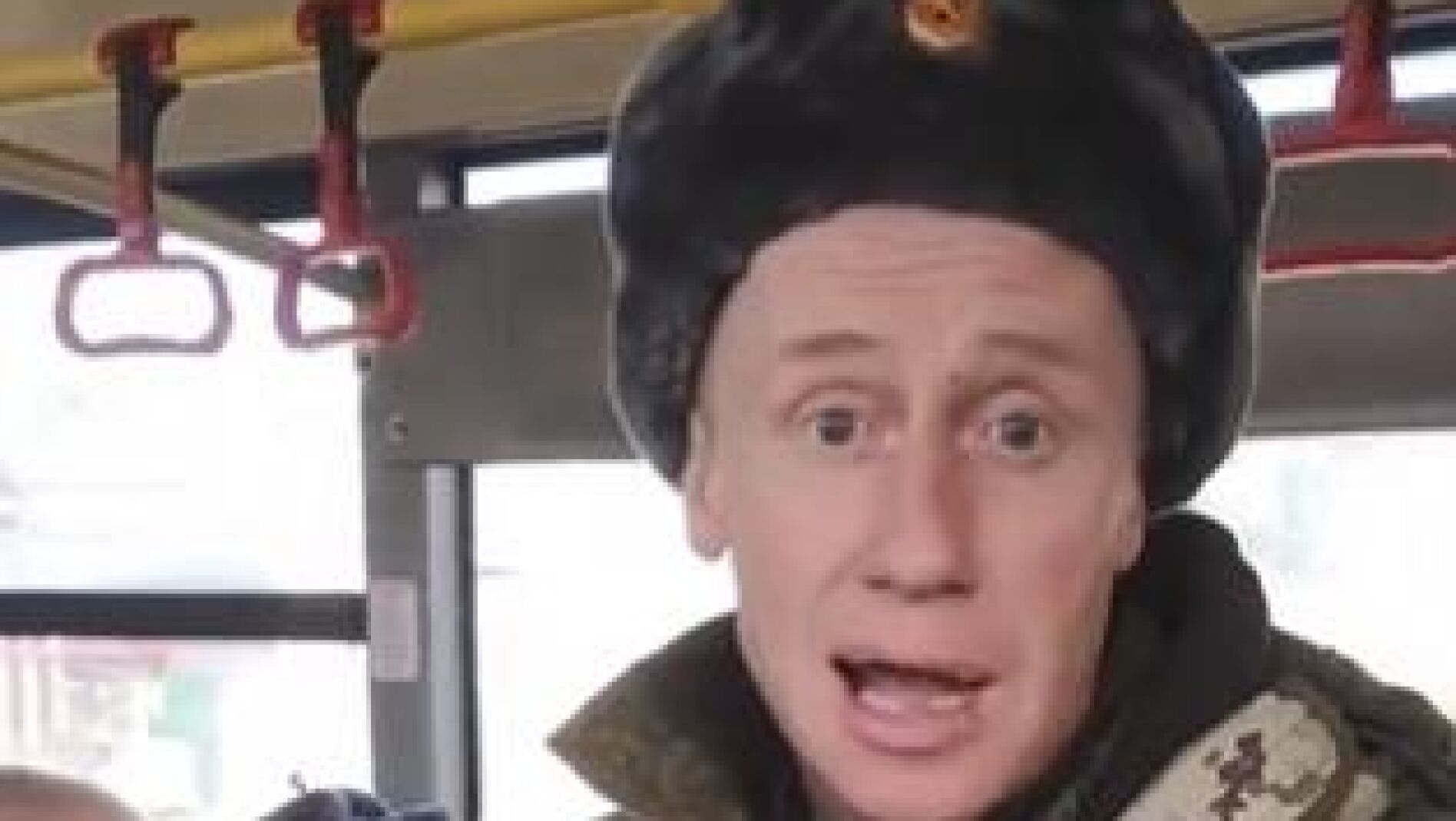 Chalecos, máscaras de paintball y tampones para proteger a los soldados