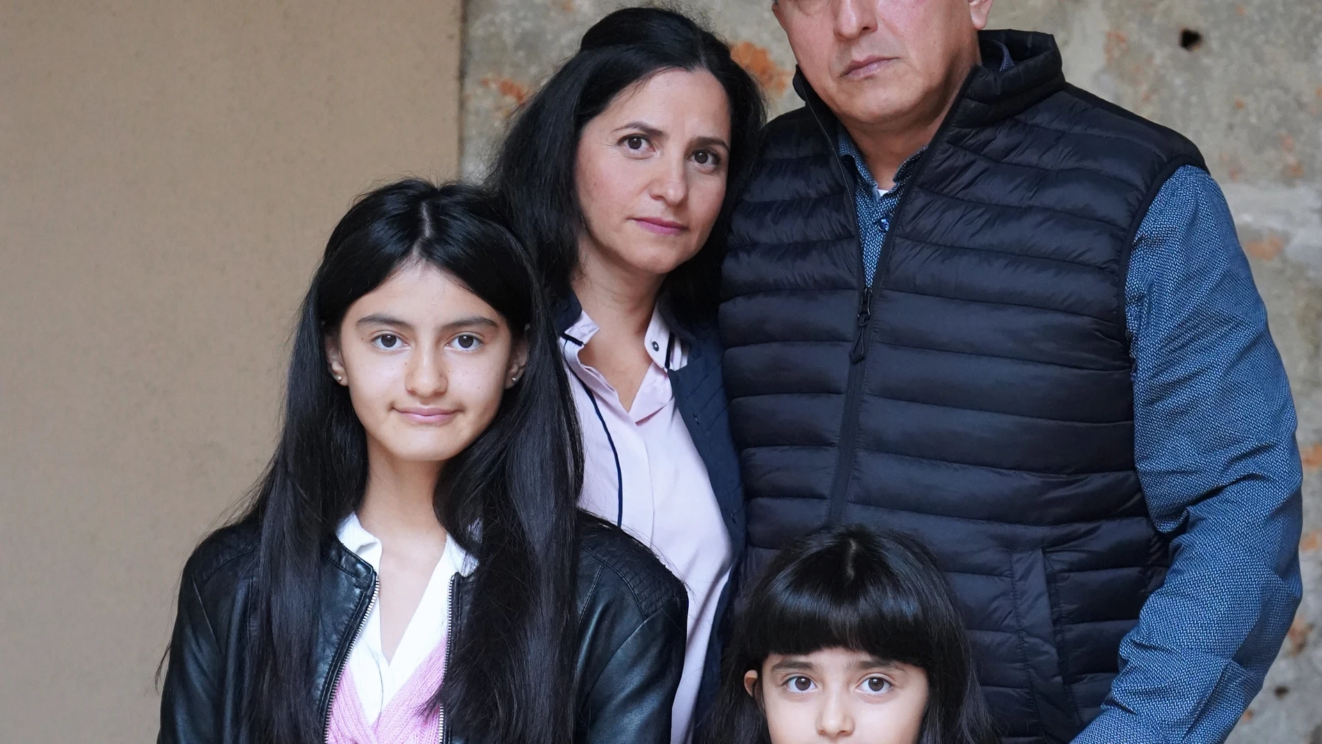 Liliana junto a José y sus hijas Arancha y Saray, la familia de colombianos, asentada en la provincia desde hace dos décadas, que se trasladará a la isla nipona de Kobe para dar a conocer el Evangelio