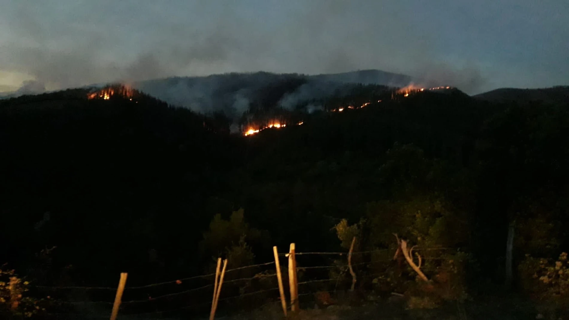 Incendio forestal en el Valle de Mena, BurgosJCYL23/10/2022