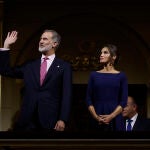 Los looks de la Reina Letizia en sus noches de ópera. 