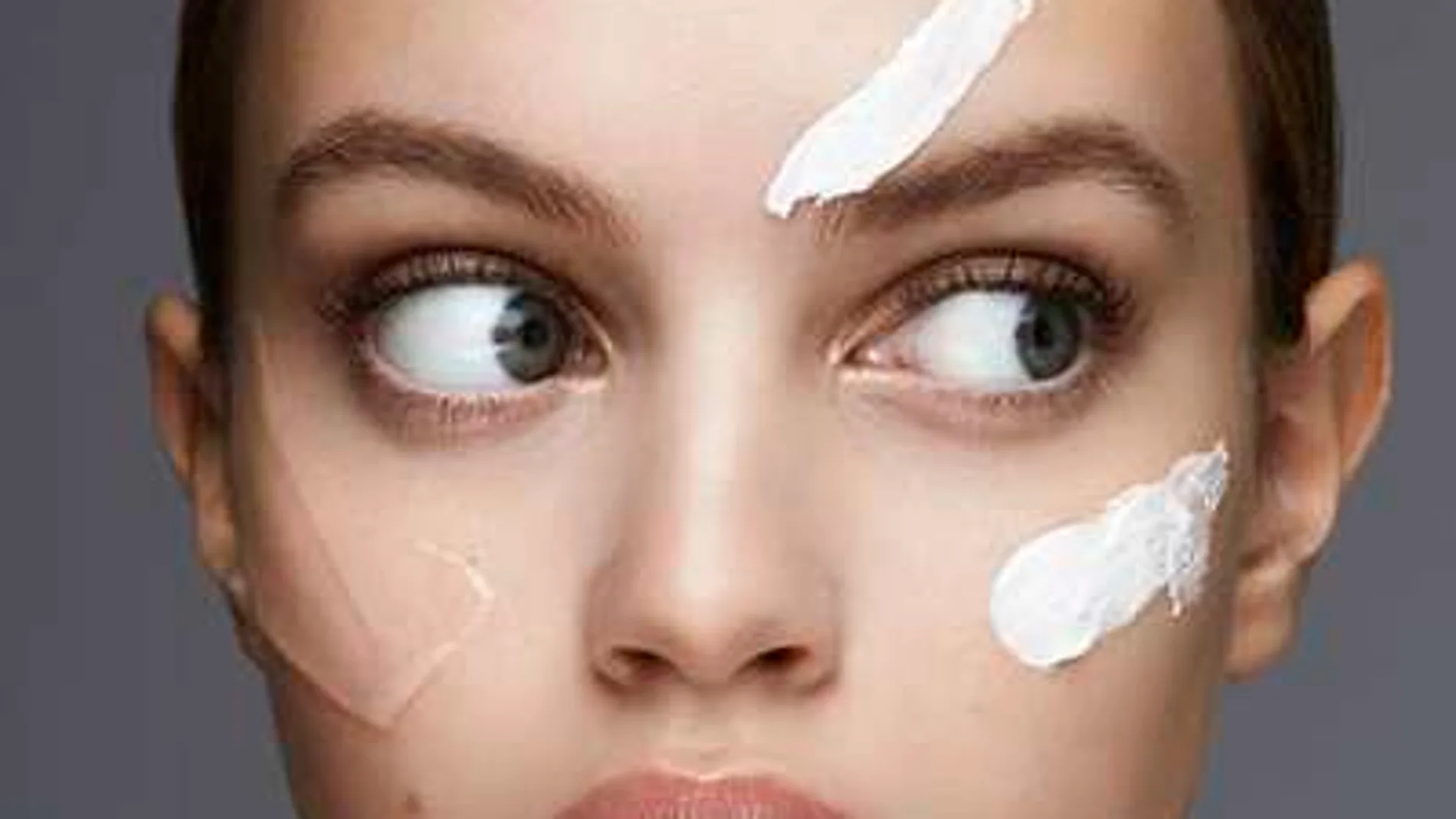 La línea antiedad Pro-Collagen está compuesta por sérum, contorno de ojos, crema de día y crema de noche
