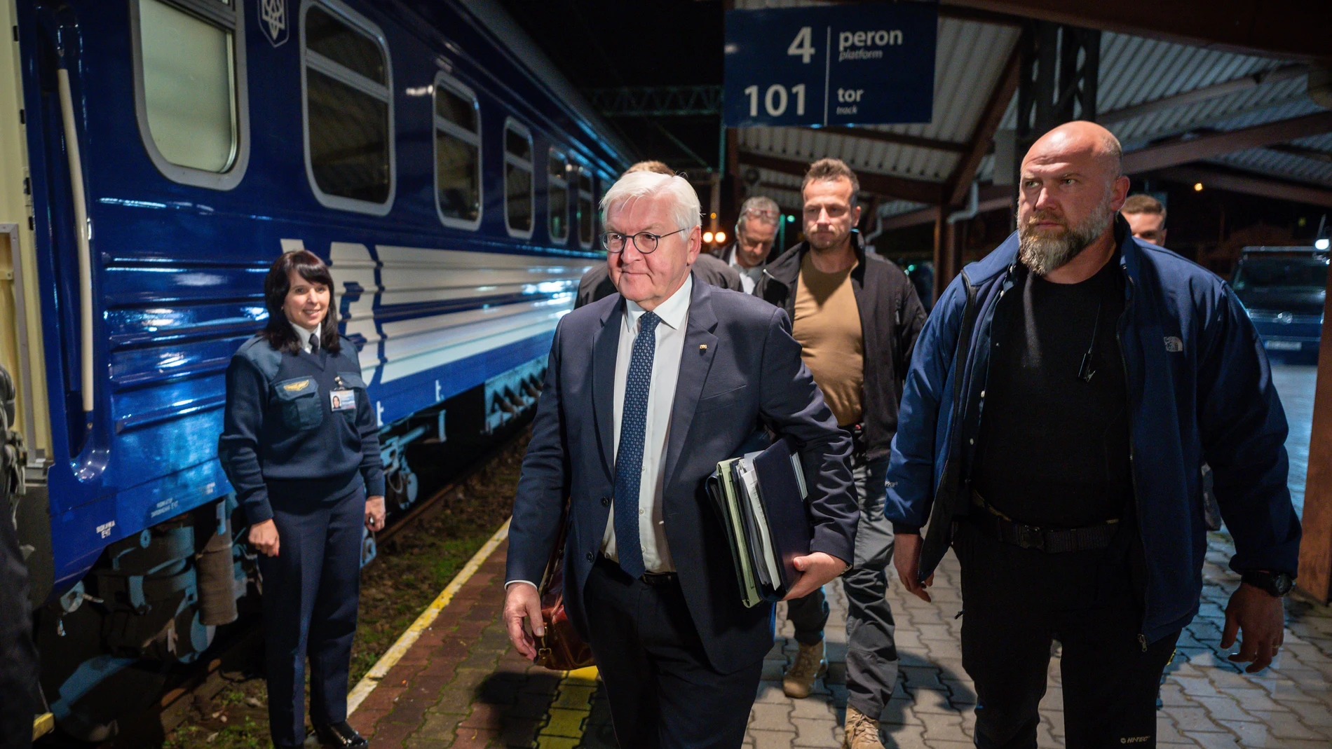 El presidente de Alemania Steinmeier a su llegada a Ucrania