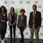 Lourdes Gullón, presidenta de Galletas Gullón; Sandra Ámez, presidenta del Consejo de la Juventud de Castilla y León; María Teresa Rodríguez, presidenta de honor de Galletas Gullón; y Paco Hevia, director Corporativo de Galletas Gullón