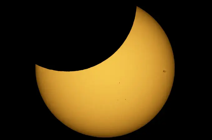 Así ha sido el eclipse parcial de Sol que se ha visto en España